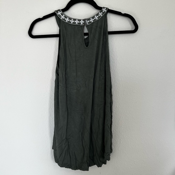Cable & Gauge Dark Green/Olive Halter Tank Top - Picture 2 of 3